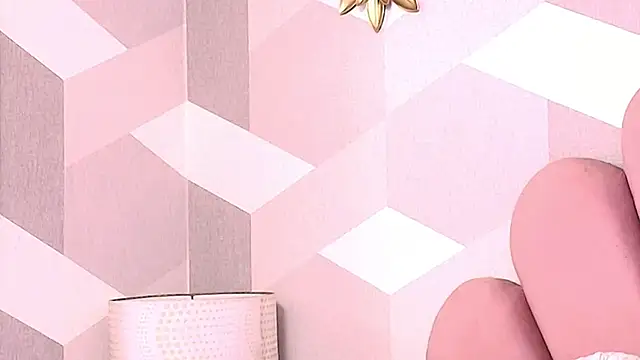 KylieMonnett online show from 5, 1, 2026