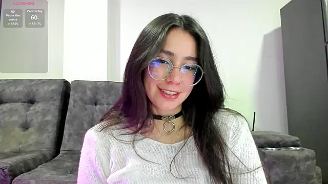 emmadiaz1 online show from 17, 11, 2025