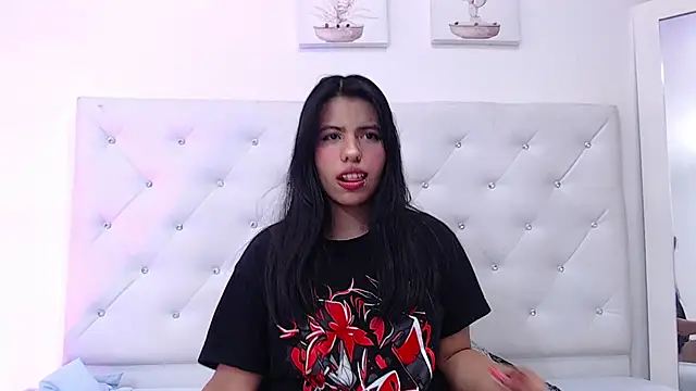 Snapshot of abelladanger_92 chatting on 30, 12, 2024 abelladanger 92 online show from 30, 12, 2024