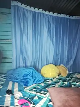 Snapshot of Valentinacuc chatting on 3, 10, 2025 Valentinacuc online show from 3, 10, 2025