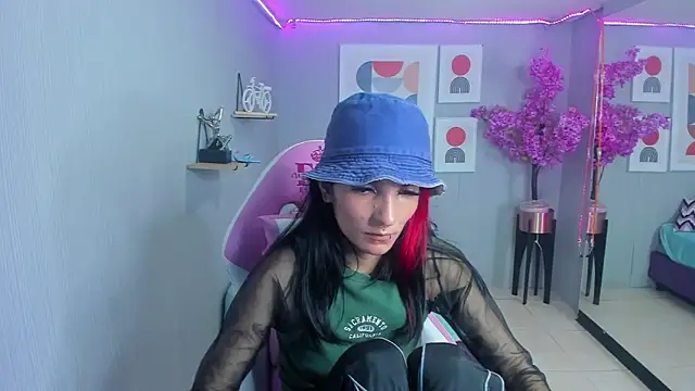 Dafne huges online show from 10, 1, 2025