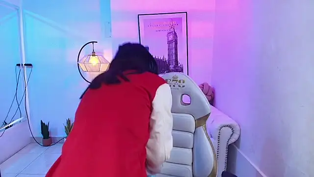 Dafne huges online show from 19, 1, 2025