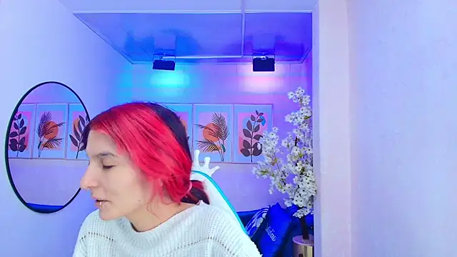 Dafne huges online show from 24, 9, 2025