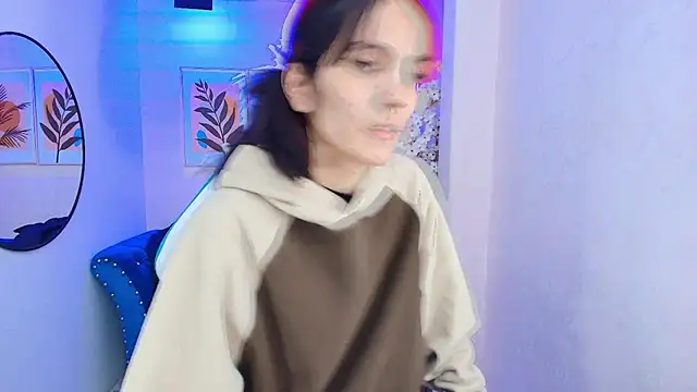 Dafne huges online show from 9, 10, 2025