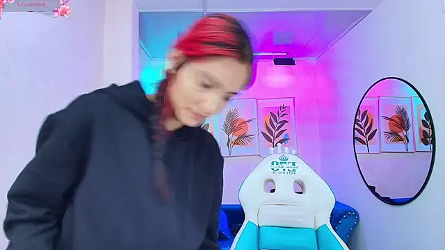 Dafne huges online show from 24, 11, 2025