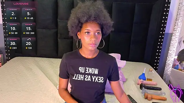 petitelittleebony online show from 11, 4, 2026