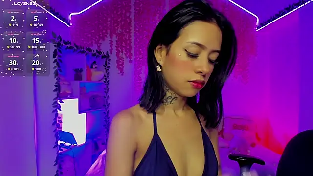 cat kitty18  online show from 22, 7, 2026