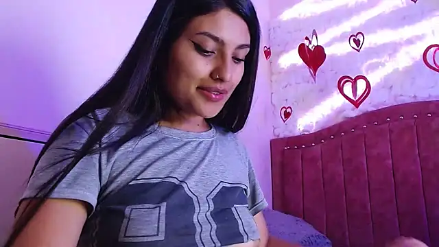 SarahStones online show from 21, 2, 2025