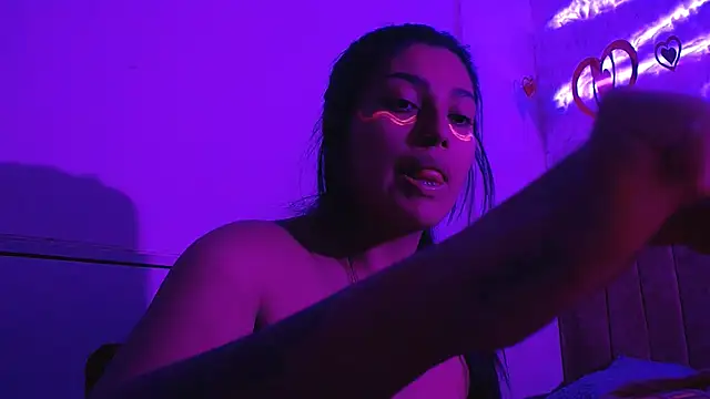 SarahStones online show from 22, 2, 2025