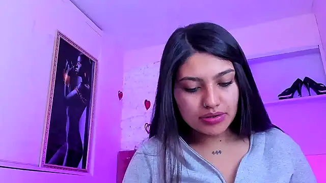 SarahStones online show from 2, 10, 2025