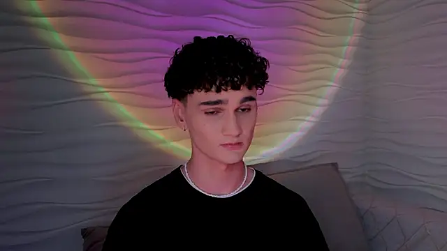 adam 21cm   online show from 7, 3, 2025