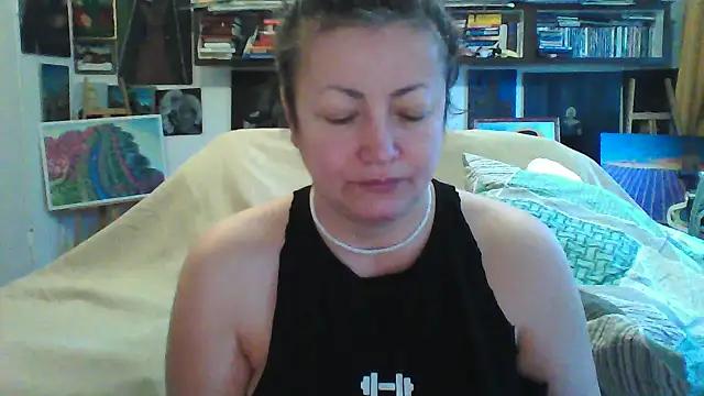 MariaAnaSunshine online show from 9, 2, 2026