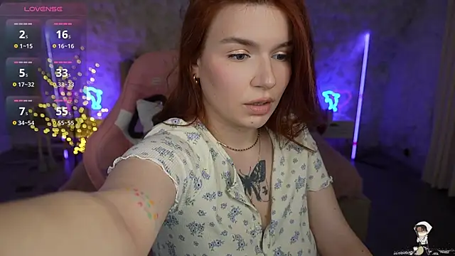 RedShinee online show from 7, 1, 2025