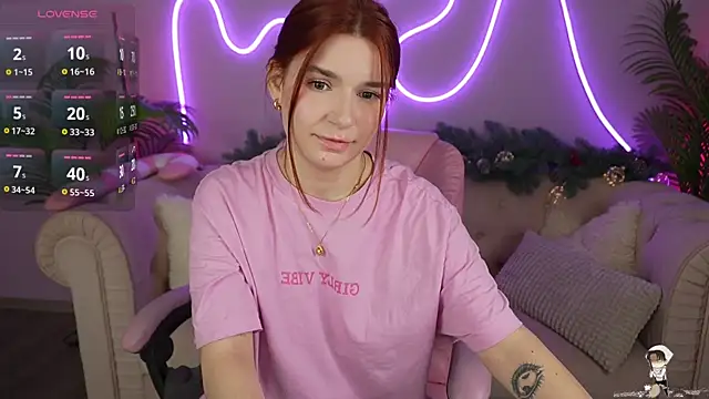 RedShinee online show from 9, 1, 2025