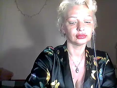 Snapshot of MaryJane441 chatting on 5, 5, 2026 MaryJane441 online show from 5, 5, 2026