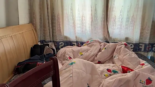 Snapshot of xiaottt1918 chatting on 18, 1, 2025 xiaottt1918 online show from 18, 1, 2025