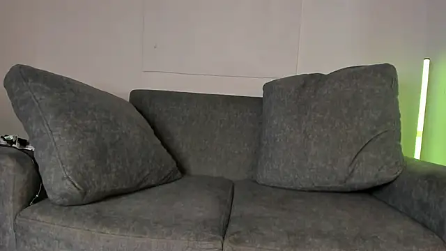 zoe roux21 online show from 23, 2, 2025