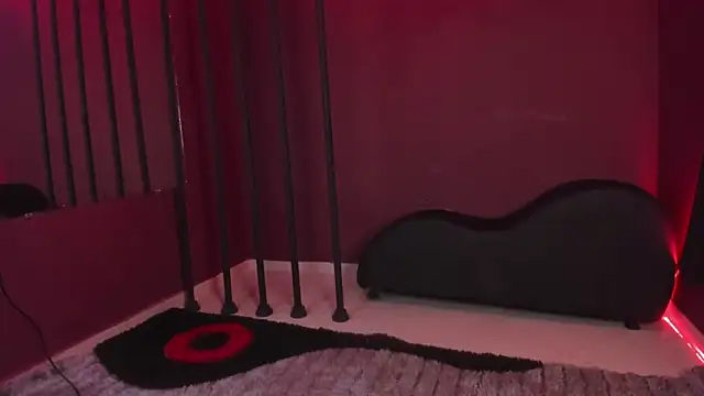 zoe roux21 online show from 12, 3, 2025