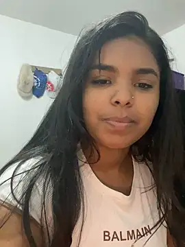 zoe roux21 online show from 20, 10, 2025