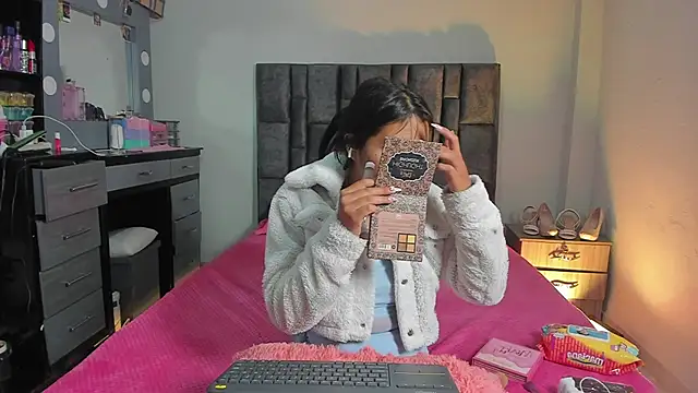 Snapshot of Nalaa_Sc chatting on 29, 11, 2025 Nalaa Sc online show from 29, 11, 2025