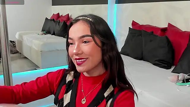 scarlet castro online show from 27, 1, 2025