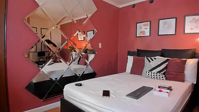 scarlet castro online show from 3, 3, 2025