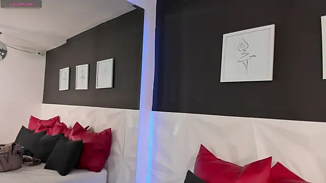 scarlet castro online show from 3, 10, 2025