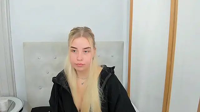 KristyHoney online show from 16, 3, 2025