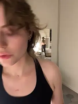 AshleyDouglas online show from 8, 3, 2025