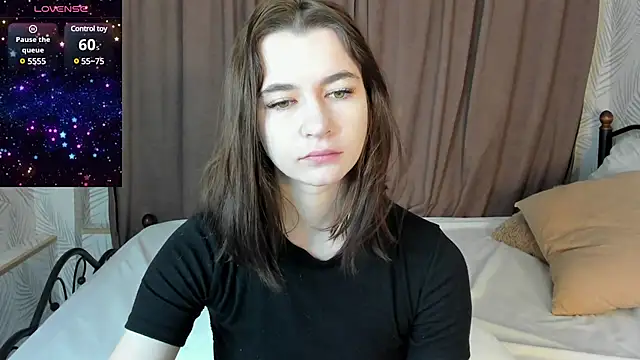 Snapshot of Aisha_Skinny chatting on 1, 2, 2025 Aisha Skinny online show from 1, 2, 2025