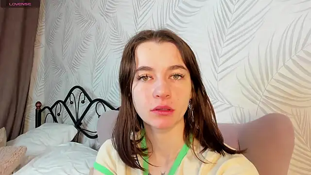Snapshot of Aisha_Skinny chatting on 2, 2, 2025 Aisha Skinny online show from 2, 2, 2025