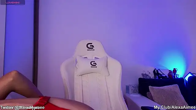 AlexaAimee online show from 30, 10, 2025
