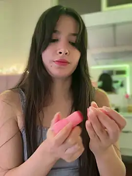 Snapshot of annaharper- chatting on 22, 2, 2025 annaharper- online show from 22, 2, 2025