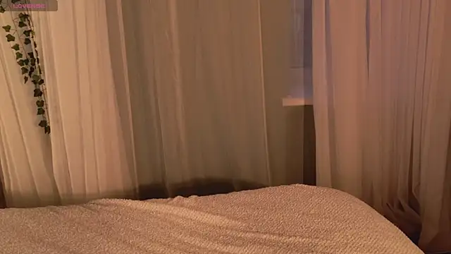 Snapshot of SunnyRisha chatting on 24, 10, 2025 SunnyRisha online show from 24, 10, 2025