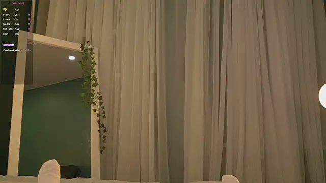 Snapshot of SunnyRisha chatting on 15, 11, 2025 SunnyRisha online show from 15, 11, 2025