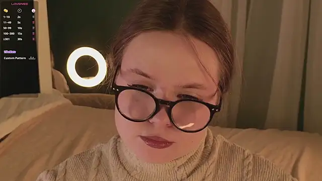 Snapshot of SunnyRisha chatting on 21, 11, 2025 SunnyRisha online show from 21, 11, 2025