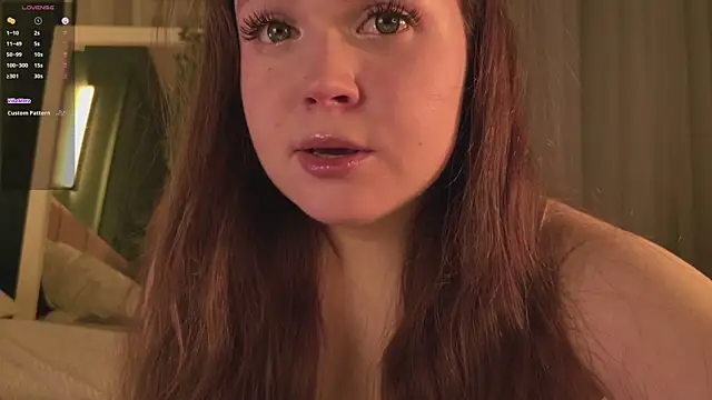 Snapshot of SunnyRisha chatting on 30, 11, 2025 SunnyRisha online show from 30, 11, 2025