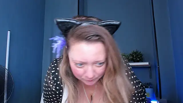 JesiaFoxi online show from 13, 2, 2025