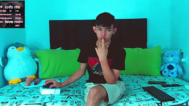 Snapshot of Tonny_twink_ chatting on 9, 2, 2025 Tonny twink online show from 9, 2, 2025