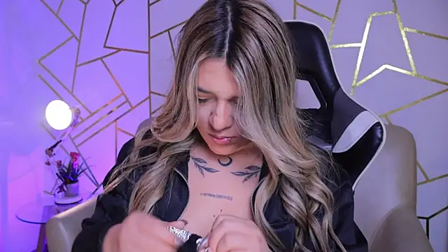 ashleyvalirya online show from 26, 9, 2025