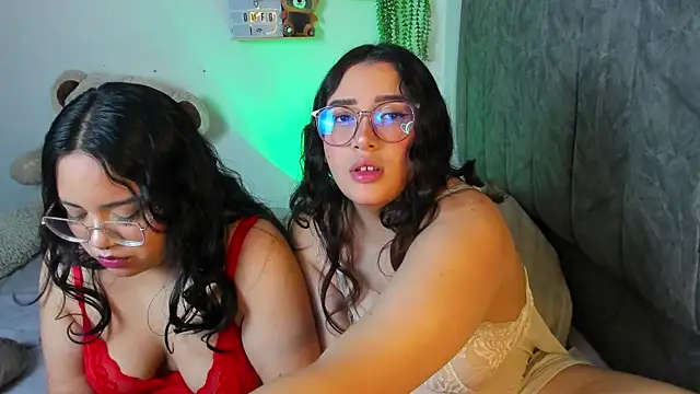 maddie-and-chelsea- online show from 13, 11, 2025