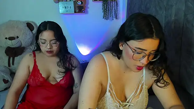 maddie-and-chelsea- online show from 18, 11, 2025