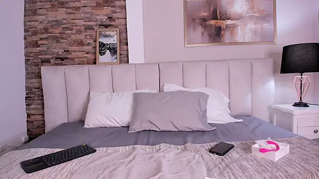 Snapshot of lyzzi_smith01 chatting on 30, 10, 2025 lyzzi smith01 online show from 30, 10, 2025