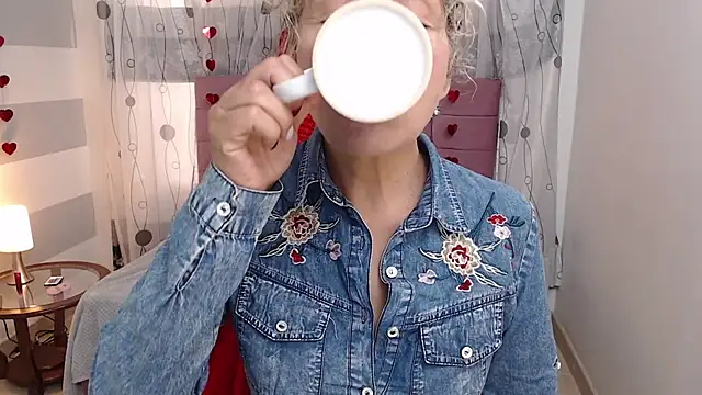 Afrodita sg online show from 1, 3, 2025