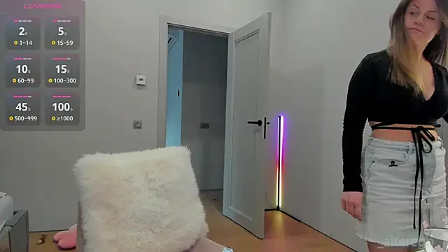  cometoseeme  online show from 13, 3, 2026