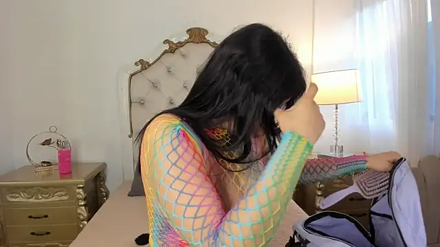 Victoria vallejo  online show from 9, 4, 2026