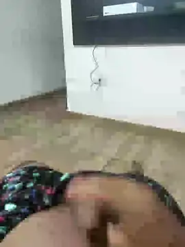 Snapshot of roladuraPr chatting on 8, 1, 2025 roladuraPr online show from 8, 1, 2025