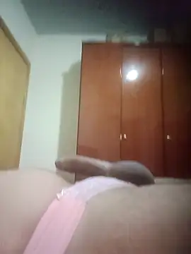 Snapshot of roladuraPr chatting on 1, 3, 2025 roladuraPr online show from 1, 3, 2025