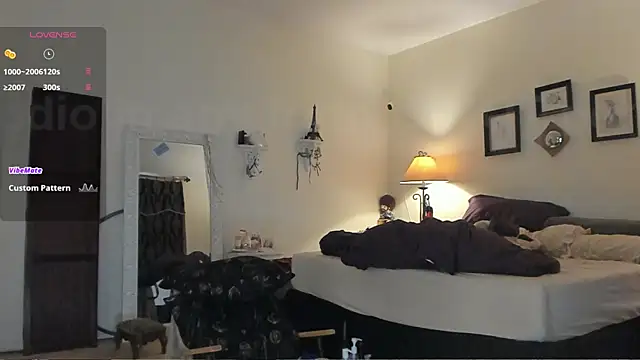 Peaches N Kreme online show from 26, 2, 2025