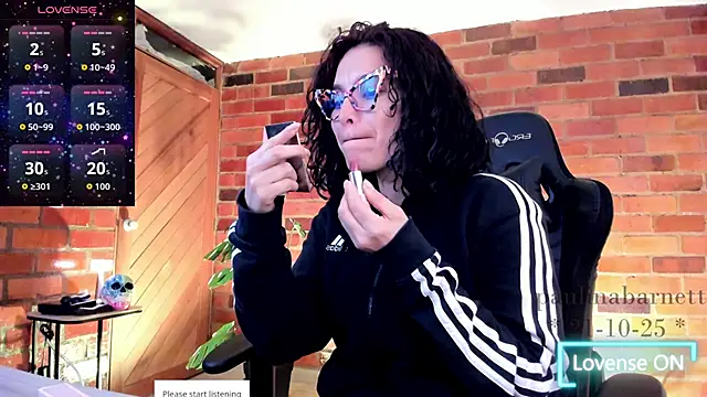 Snapshot of paulinabarnett- chatting on 21, 10, 2025 paulinabarnett- online show from 21, 10, 2025